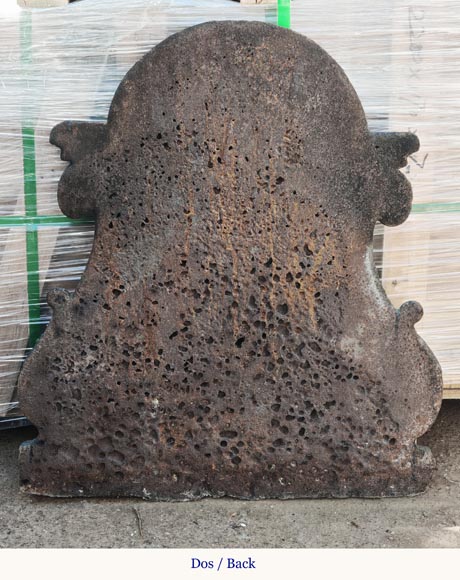 Small Louis XV period plaque with fleurs-de-lis and palmettes Small Louis XV period plaque with fleurs-de-lis and palmettes-6