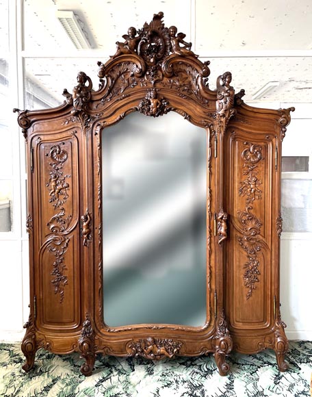 Louis XV style walnut bedroom Louis XV style walnut bedroom-15