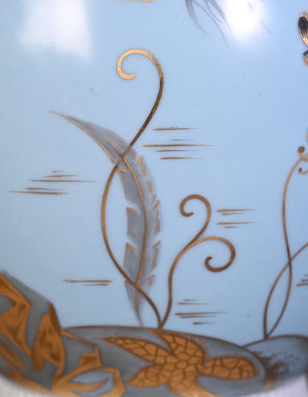 AU VASE ÉTRUSQUE – Porcelain Vase with Aquatic Decoration AU VASE ÉTRUSQUE – Porcelain Vase with Aquatic Decoration-7