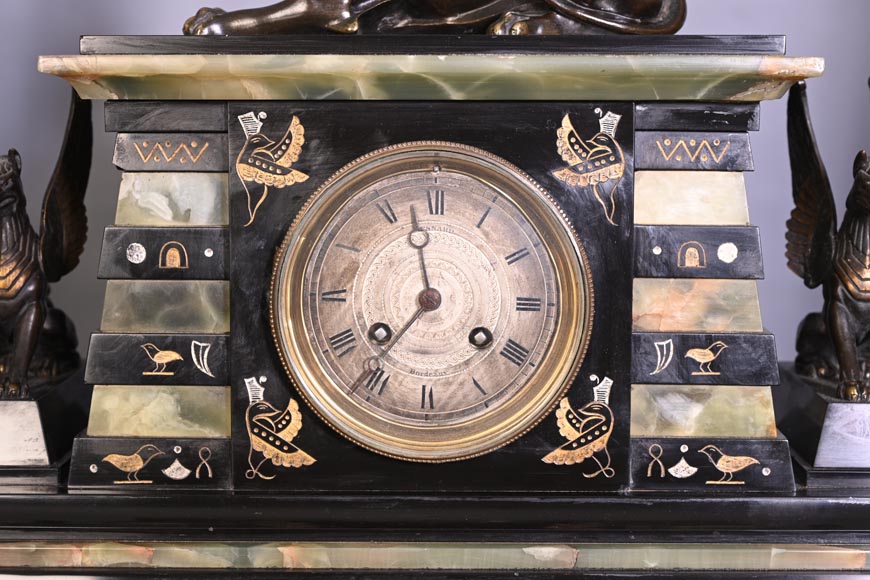 Egyptian Revival mantel garniture in black marble, green onyx, and gilt bronze Egyptian Revival mantel garniture in black marble, green onyx, and gilt bronze-3