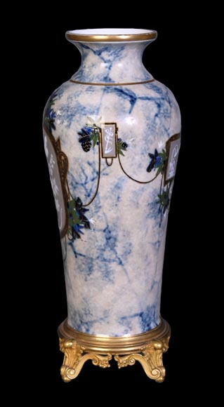 Large glazed porcelain vase from the Sèvres manufactory, decorated in 1880 by Taxile DOAT Large glazed porcelain vase from the Sèvres manufactory, decorated in 1880 by Taxile DOAT-1