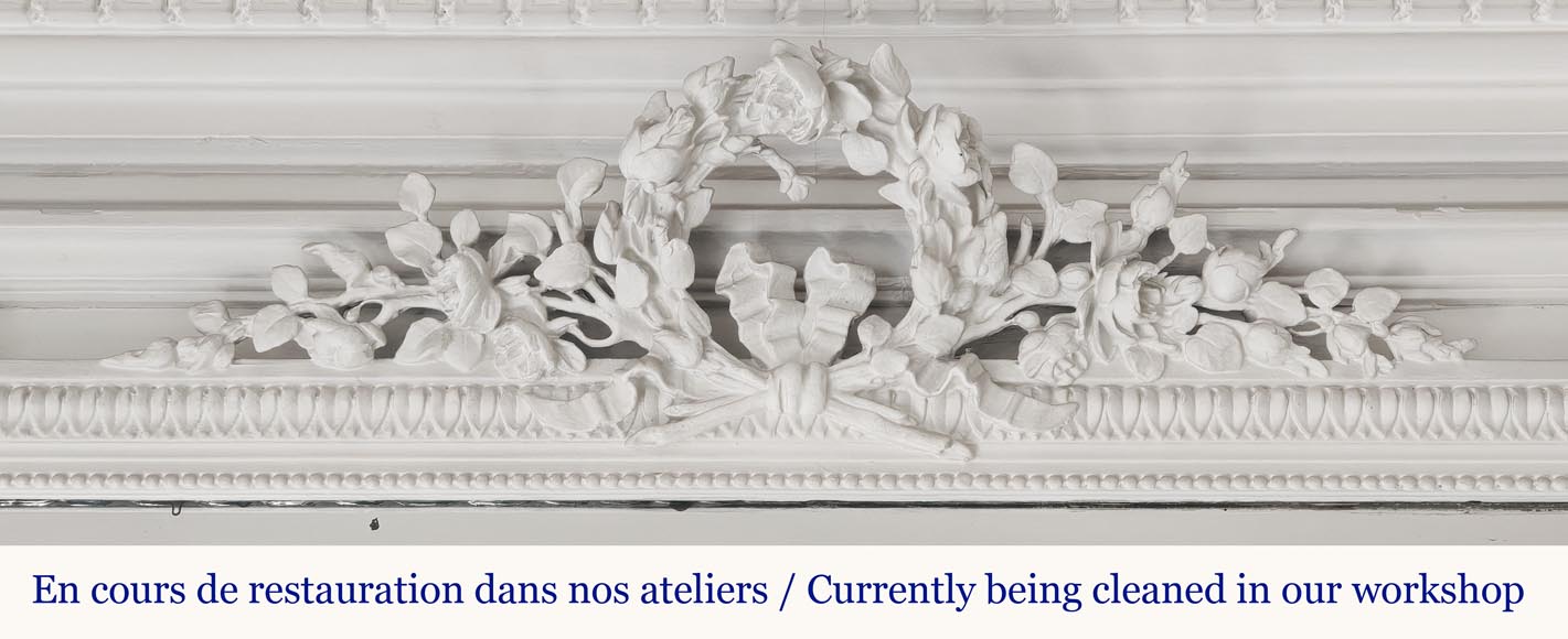 Louis XVI style trumeau decorated with a plant crown Louis XVI style trumeau decorated with a plant crown-1