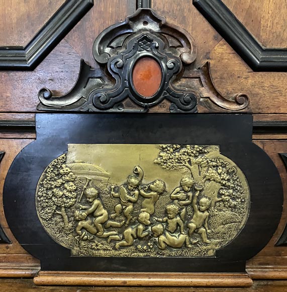 Imposing Neo-Renaissance cabinet in walnut, marble, gilt bronze and hardstones, circa 1870 Imposing Neo-Renaissance cabinet in walnut, marble, gilt bronze and hardstones, circa 1870-7