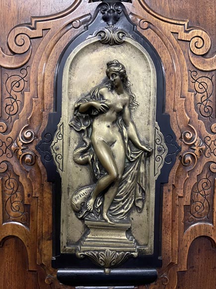 Imposing Neo-Renaissance cabinet in walnut, marble, gilt bronze and hardstones, circa 1870 Imposing Neo-Renaissance cabinet in walnut, marble, gilt bronze and hardstones, circa 1870-8