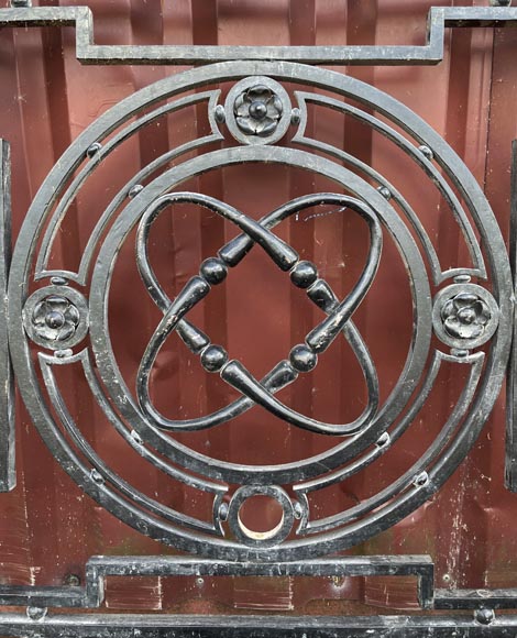 Wrought Iron Balcony in Régence Style, Early 20th Century Wrought Iron Balcony in Régence Style, Early 20th Century-5