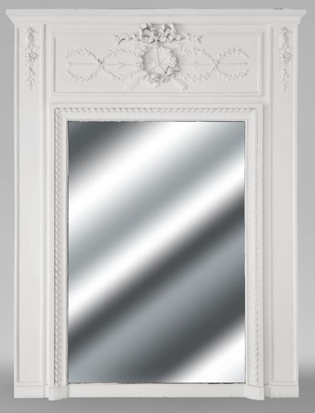 Louis XVI style trumeau decorated with a rose crown Louis XVI style trumeau decorated with a rose crown-0