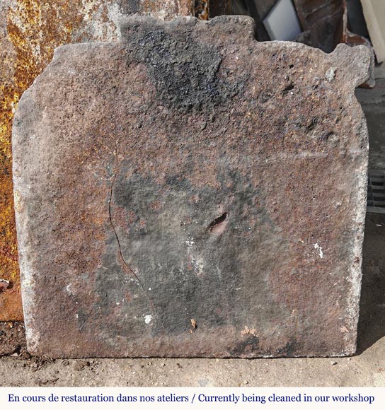 Cast iron fireback with the coat of arms of the Dauphin of France Cast iron fireback with the coat of arms of the Dauphin of France-5