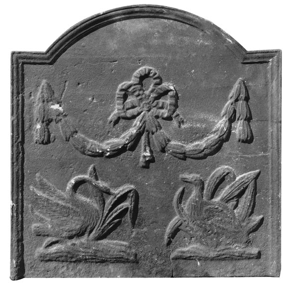 Cast iron fireback with water birds Cast iron fireback with water birds-0