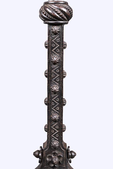 E. LARCHEVÊQUE, pair of wrought iron fire dogs with dragon heads E. LARCHEVÊQUE, pair of wrought iron fire dogs with dragon heads-4