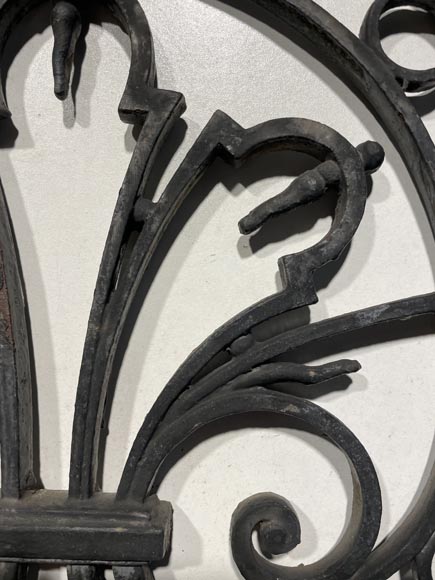 Small wrought iron window guard Small wrought iron window guard-4