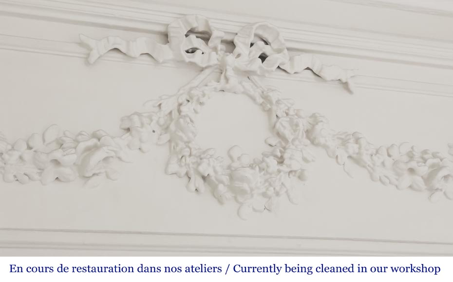 Louis XVI style trumeau decorated with a floral wreath Louis XVI style trumeau decorated with a floral wreath-2