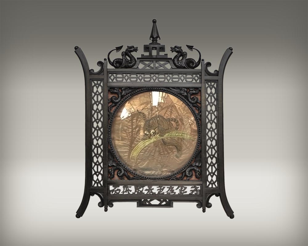 Pair of Japanese-blackened wooden frames decorated with embroidered silk Pair of Japanese-blackened wooden frames decorated with embroidered silk-6