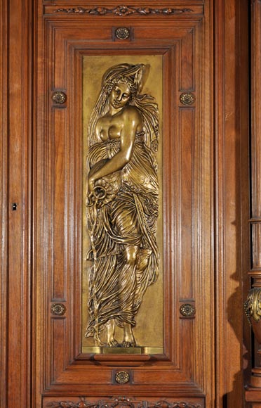 Eugène Frager, Meynard Manufacture (cabinetmaker), Ferdinand Barbedienne (bronze manufacturer), Louis-Constant Sevin (ornemanist) - Exceptional Neo-Renaissance style dining room set made out of carved walnut Eugène Frager, Meynard Manufacture (cabinetmaker), Ferdinand Barbedienne (bronze manufacturer), Louis-Constant Sevin (ornemanist) - Exceptional Neo-Renaissance style dining room set made out of carved walnut-3