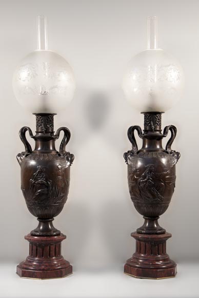 Ferdinand BARBEDIENNE - Pair of Neo-Classic bronze lamps after a model by Clodion-0