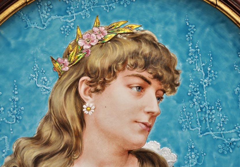 A. TEBARQUE - Pair of women portraits made out of glazed stoneware A. TEBARQUE - Pair of women portraits made out of glazed stoneware-3