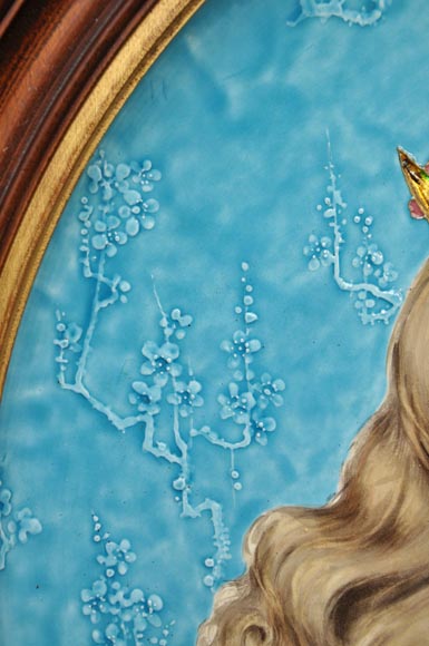 A. TEBARQUE - Pair of women portraits made out of glazed stoneware A. TEBARQUE - Pair of women portraits made out of glazed stoneware-5