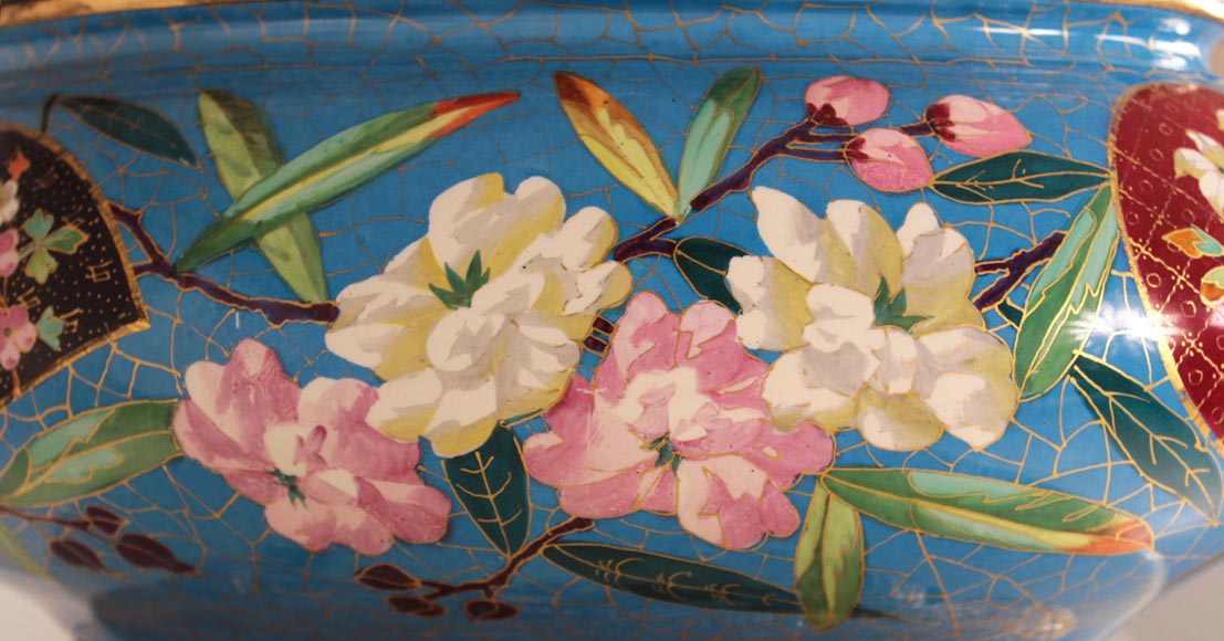 CREIL-MONTEREAU Manufacture - Beautiful antique planter with faux cloisonné flowers decor and base made out of gilded bronze and patinated bronze with elephant heads decor CREIL-MONTEREAU Manufacture - Beautiful antique planter with faux cloisonné flowers decor and base made out of gilded bronze and patinated bronze with elephant heads decor-1