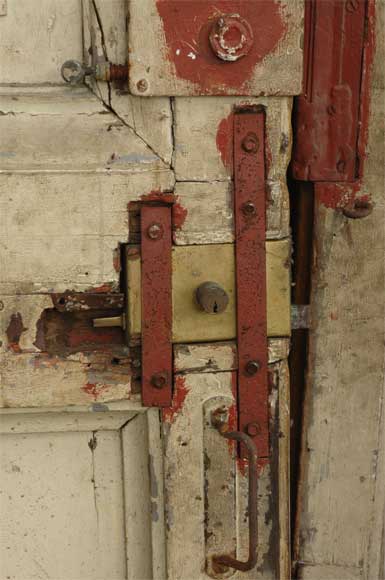 A pair of wooden monumental doors.  A pair of wooden monumental doors. -7