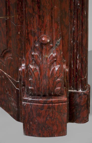Very beautiful antique Louis XV style opulent fireplace made out of Red Griotte marble Very beautiful antique Louis XV style opulent fireplace made out of Red Griotte marble-8