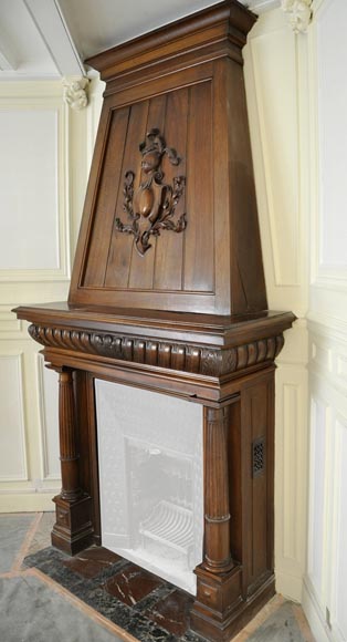 Large antique Neo-Renaissance style fireplace made out of carved walnut with Helm Knight decor Large antique Neo-Renaissance style fireplace made out of carved walnut with Helm Knight decor-7