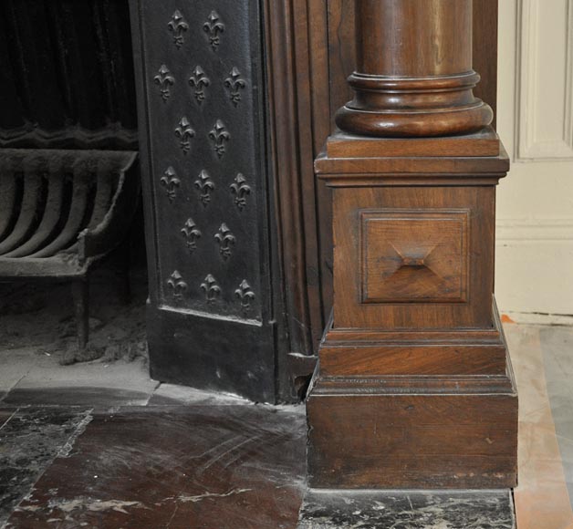 Large antique Neo-Renaissance style fireplace made out of carved walnut with Helm Knight decor Large antique Neo-Renaissance style fireplace made out of carved walnut with Helm Knight decor-9