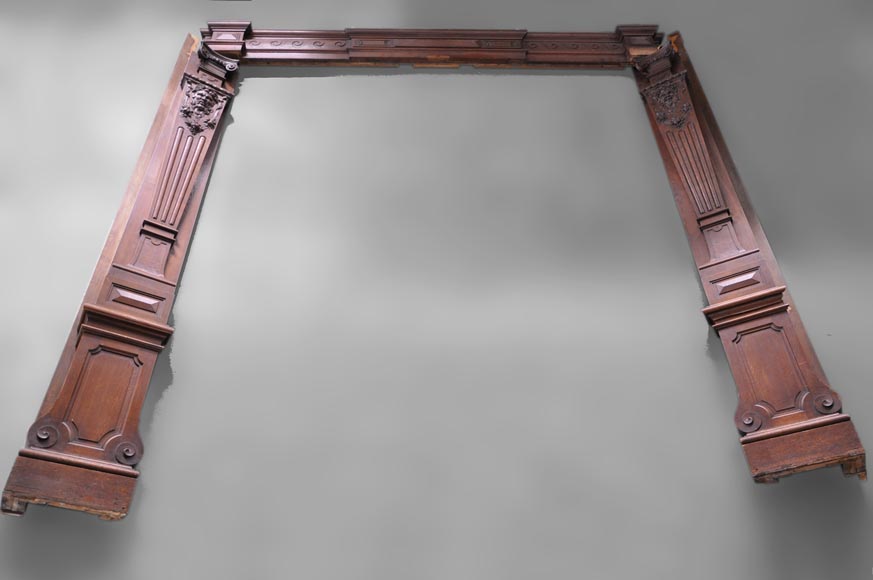 Oak wood paneled room with satyres heads and drapery patterns, 19th century Oak wood paneled room with satyres heads and drapery patterns, 19th century-2