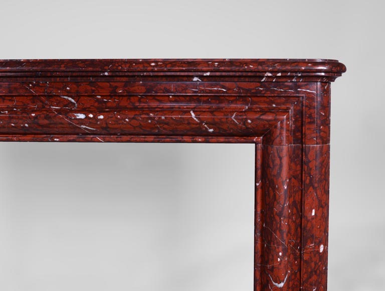 Antique Louis XIV style fireplace in Red Griotte marble with its cast iron insert Antique Louis XIV style fireplace in Red Griotte marble with its cast iron insert-6