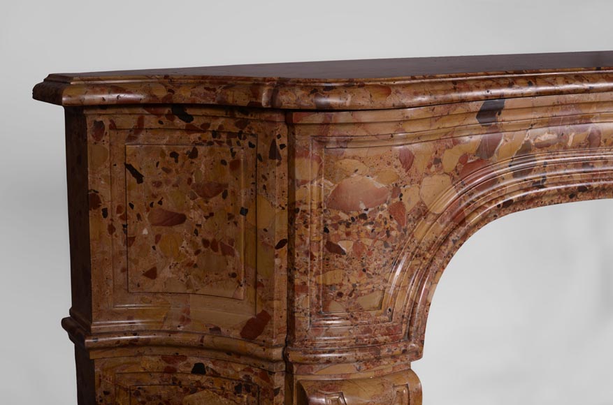 Rare antique Regence period fireplace in Aleppo Breccia marble with its original cast iron insert Rare antique Regence period fireplace in Aleppo Breccia marble with its original cast iron insert-3