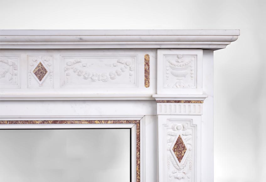 Very beautiful Victorian style antique fireplace in Carrara Statuary marble and Violet Brocatelle marble, from late 19th century, with flutings, garlands and diamonds. Very beautiful Victorian style antique fireplace in Carrara Statuary marble and Violet Brocatelle marble, from late 19th century, with flutings, garlands and diamonds.-10