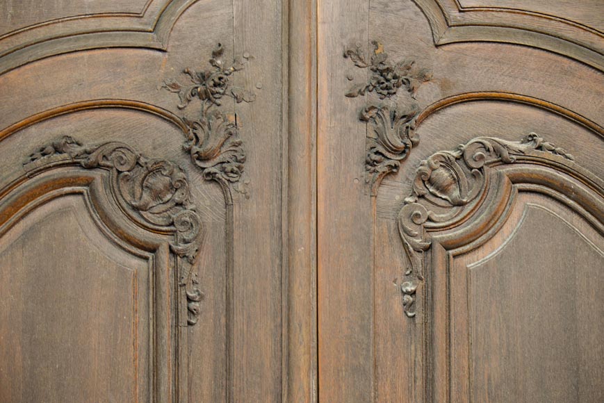 Important and rare door from an Haussmannian building in oakwood, late 19th century  Important and rare door from an Haussmannian building in oakwood, late 19th century -4