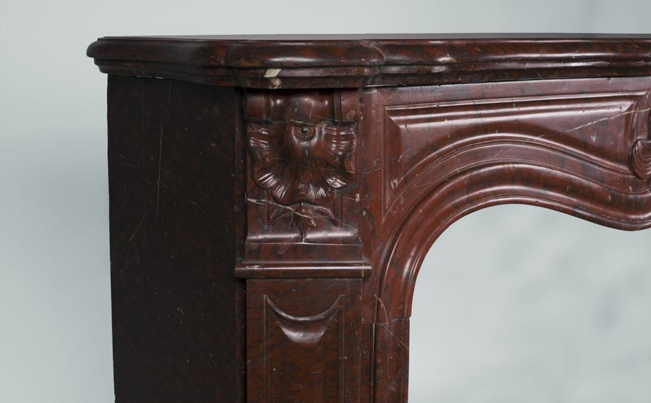 Antique Louis XV style fireplace with three shells decor in Red Griotte marble Antique Louis XV style fireplace with three shells decor in Red Griotte marble-3