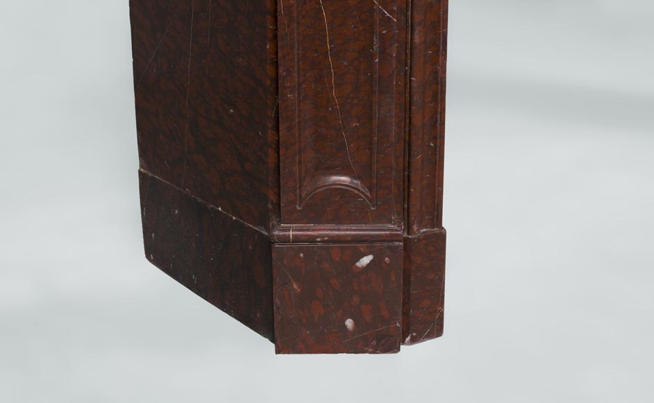 Antique Louis XV style fireplace with three shells decor in Red Griotte marble Antique Louis XV style fireplace with three shells decor in Red Griotte marble-4