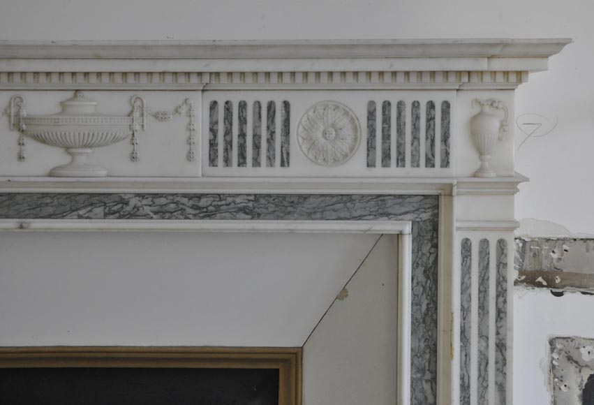 Beautiful Victorian style antique fireplace in Carrara Statuary marble and inlays of Vert d'Estours marble with vases and bowl-8
