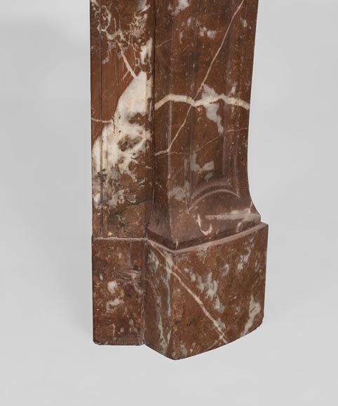 An antique Louis XV style fireplace, Pompadour model, made out of Rouge du Nord marble An antique Louis XV style fireplace, Pompadour model, made out of Rouge du Nord marble-9