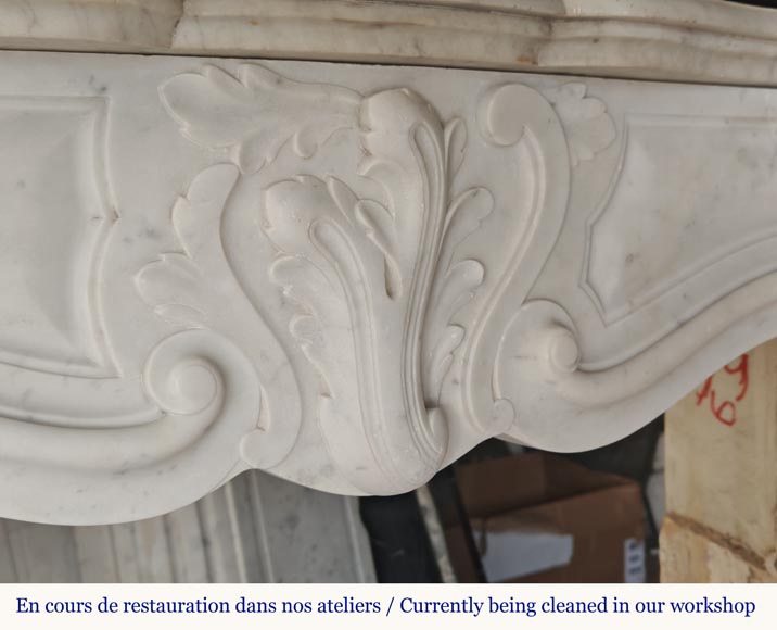 Small Louis XV mantel in Carrara marble Small Louis XV mantel in Carrara marble-2