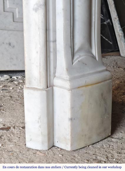 Small Louis XV mantel in Carrara marble Small Louis XV mantel in Carrara marble-8