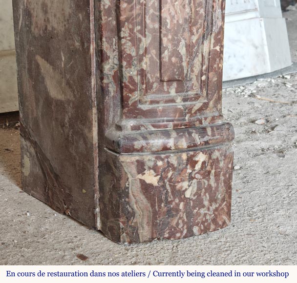 Louis XV period mantel in Rouge Royal marble adorned with a shell Louis XV period mantel in Rouge Royal marble adorned with a shell-5