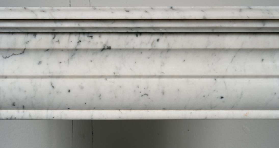 Louis XIV style mantel in speckled Carrara marble Louis XIV style mantel in speckled Carrara marble-2