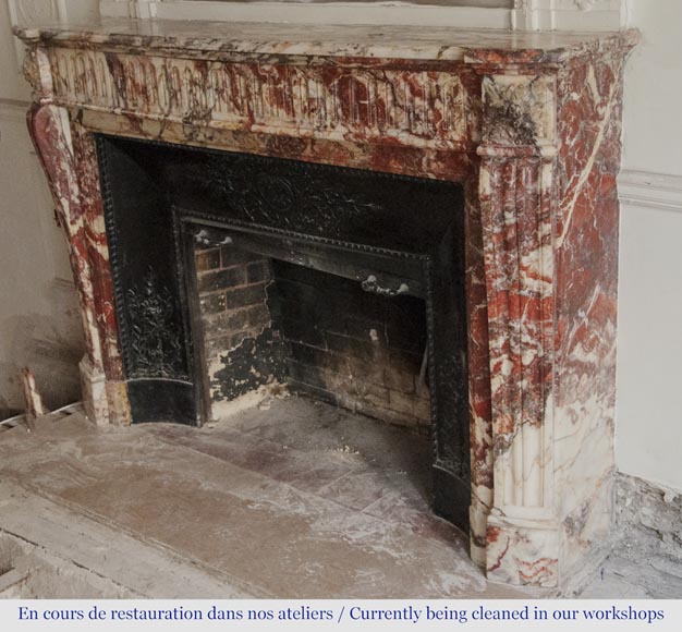 Antique Louis XVI style fireplace made out of marble with flutes Antique Louis XVI style fireplace made out of marble with flutes-5