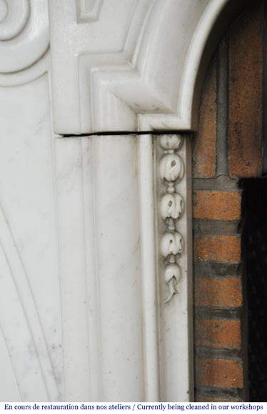 Antique Napoleon III fireplace with a woman's profile decoration in a medallion Antique Napoleon III fireplace with a woman's profile decoration in a medallion-8