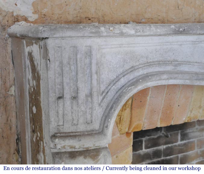 Antique Louis XV period fireplace in sculpted stone Antique Louis XV period fireplace in sculpted stone-4