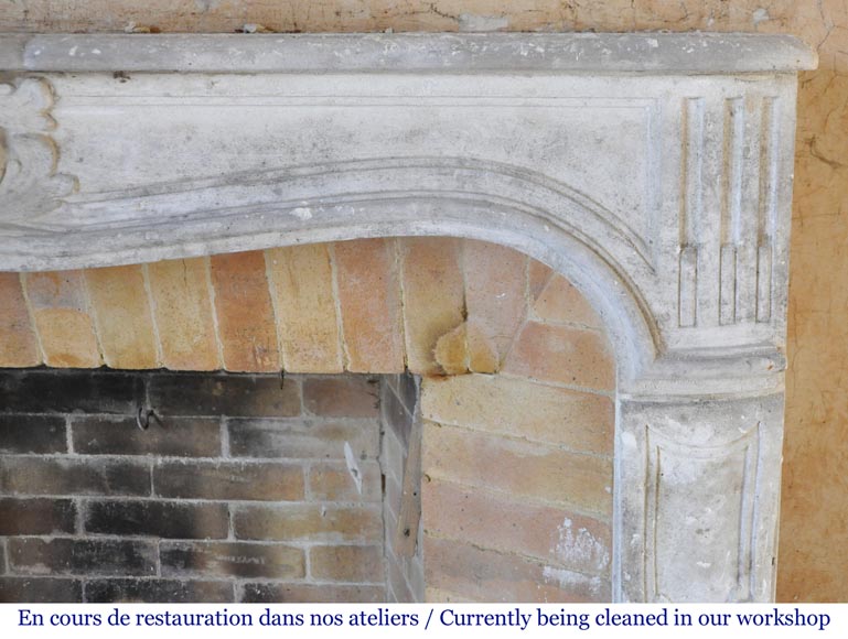 Antique Louis XV period fireplace in sculpted stone Antique Louis XV period fireplace in sculpted stone-8