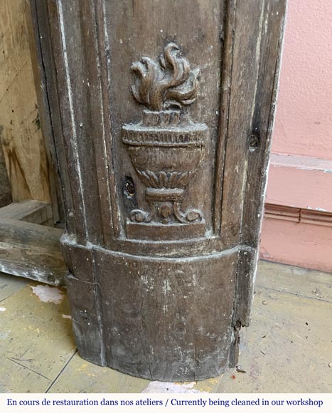 Louis XVI period mantel in oak Louis XVI period mantel in oak-9