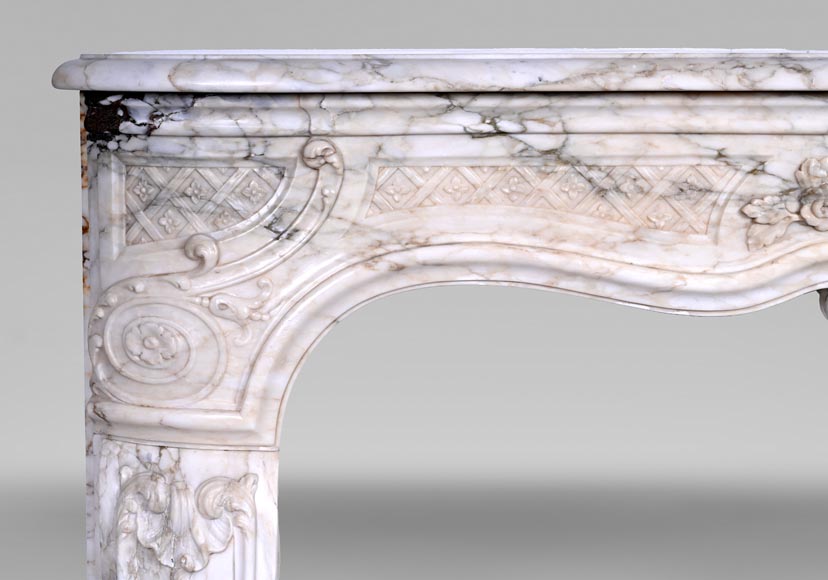 Louis XV period fireplace in Calacatta marble with finely carved entablature, 18th century Louis XV period fireplace in Calacatta marble with finely carved entablature, 18th century-2