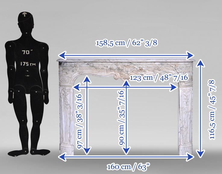Louis XV period fireplace in Calacatta marble with finely carved entablature, 18th century Louis XV period fireplace in Calacatta marble with finely carved entablature, 18th century-12