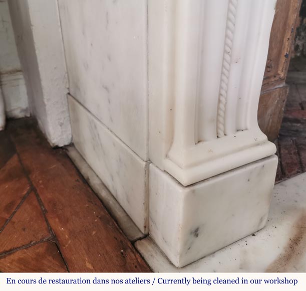 Louis XVI fireplace of white marble with a Greek frieze Louis XVI fireplace of white marble with a Greek frieze-5