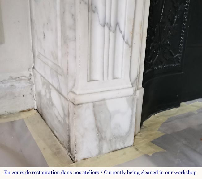 Louis XVI style fireplace in Arabescato marble with acanthus decoration Louis XVI style fireplace in Arabescato marble with acanthus decoration-4
