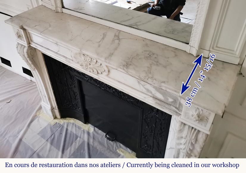 Louis XVI style fireplace in Arabescato marble with acanthus decoration Louis XVI style fireplace in Arabescato marble with acanthus decoration-9