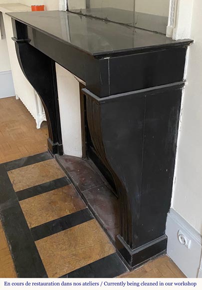 Small Louis Philippe mantel in Noir Fin of Belgique marble Small Louis Philippe mantel in Noir Fin of Belgique marble-2