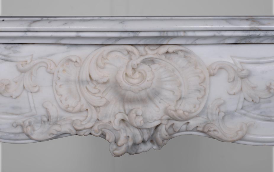 Louis XV style mantel in Arabescato marble Louis XV style mantel in Arabescato marble-1